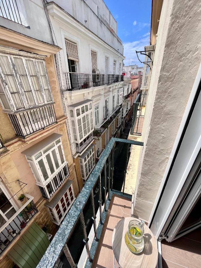 Gatu Premium Villa Flamenca , Preferente Mayores De 25 Anos Y Familias Cadiz Luaran gambar