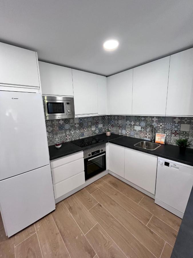 Gatu Premium Villa Flamenca , Preferente Mayores De 25 Anos Y Familias Cadiz Luaran gambar